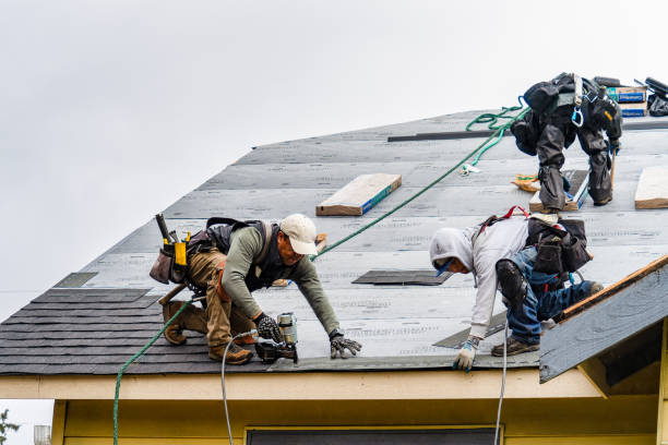 Professional Gutter Installation technician working in Santa Paula, CA